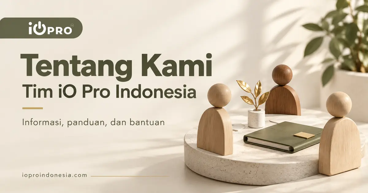 Tim iO Pro Indonesia untuk informasi, panduan, dan bantuan, dengan ilustrasi figur kayu di meja bersama.
